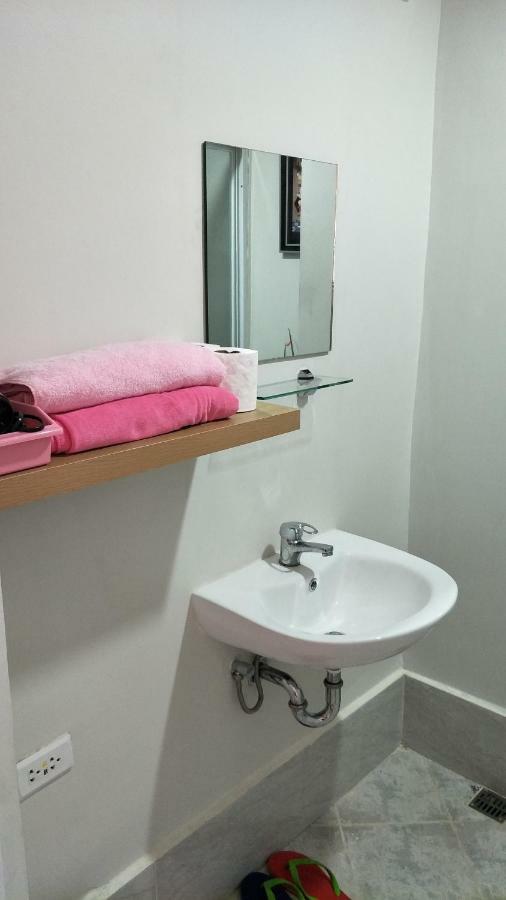 Lelani'S Comfy Condo Lapu-Lapu City Eksteriør bilde